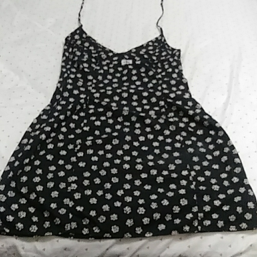 Dress - Picture 3 of 5